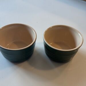 Le  Creuset ramekins - set of 2 - green